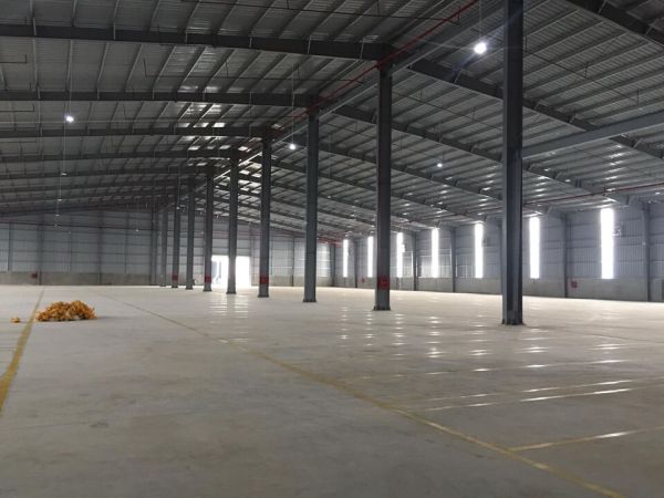 CHO  THUÊ KHO Q7 1600m2 NGUYỄN THỊ THẬP TÂN QUY Q7