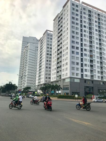 CHO THUÊ 1.300m2, MẶT TIỀN KD,HOÀNG QUỐC VIỆT  Q7