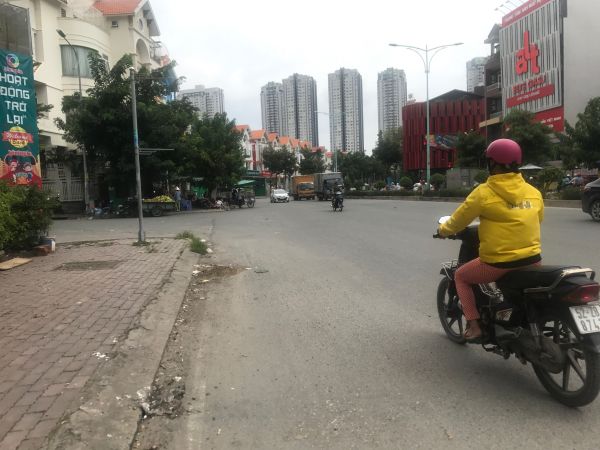 CHO THUÊ CĂN NHÀ MẶT TIỀN KINH DOANH ,ĐƯỜNG HÒANG QUỐC VIỆT Q7