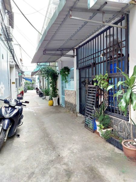 NHÀ BÁN 1 TRỆT 1 LẦU DT 40 m2 2  PHÒNG NGỦ