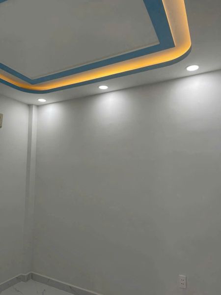 BÁN NHÀ  1 TRỆT 1 LẦU ĐƯỜNG NGUYỄN THỊ THẬP P TÂN QUY Q7