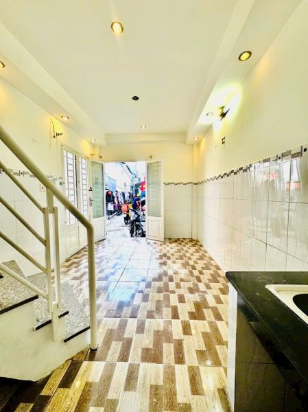 CẦN BÁN NHÀ 1 TRỆT 2 LẦU - ĐƯỜNG TRẦN XUÂN SOẠN, PHƯỜNG TÂN HƯNG, QUẬN 7