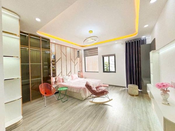CẦN BÁN NHÀ 1 TRỆT 4 LẦU ĐƯỜNG SỐ 1 – PHẠM HỮU LẦU