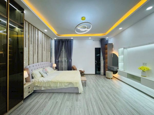 CẦN BÁN NHÀ 1 TRỆT 4 LẦU ĐƯỜNG SỐ 1 – PHẠM HỮU LẦU
