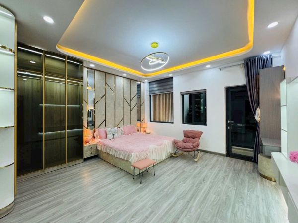 CẦN BÁN NHÀ 1 TRỆT 4 LẦU ĐƯỜNG SỐ 1 – PHẠM HỮU LẦU