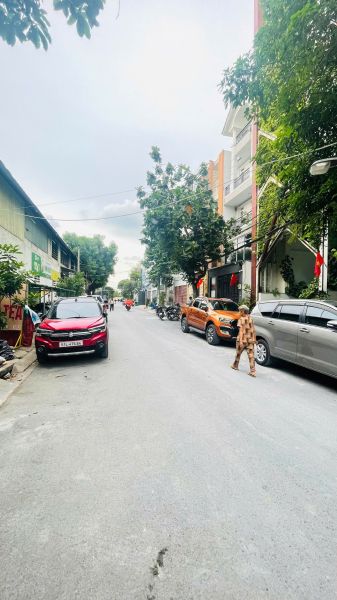 BÁN NHÀ 1 TẦNG - VỊ TRÍ KINH DOANH SIÊU ĐẸP - KDC NAM LONG, ĐƯỜNG PHÚ THUẬN, QUẬN 7.