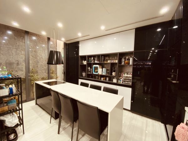 BÁN NHÀ ĐẸP – 1 HẦM 1 TRỆT 2 LẦU – ĐƯỜNG TRẦN XUÂN SOẠN, P. TÂN HƯNG, QUẬN 7