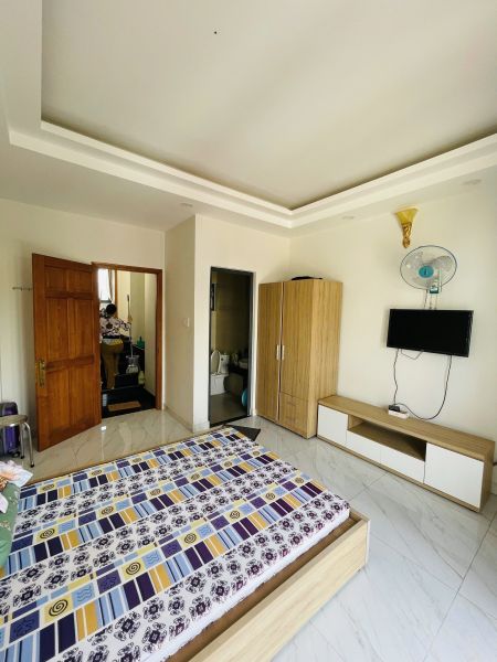 -BÁN NHÀ PHỐ 1 TRỆT 2 LẦU + SÂN THƯỢNG