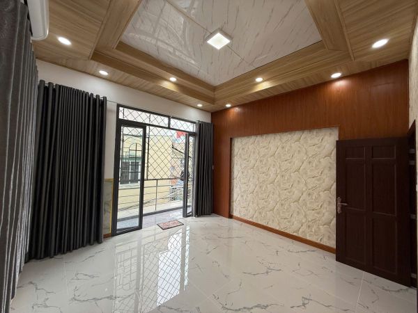 BÁN NHÀ KHU DÂN CƯ TRUNG TÂM – QUẬN 7.