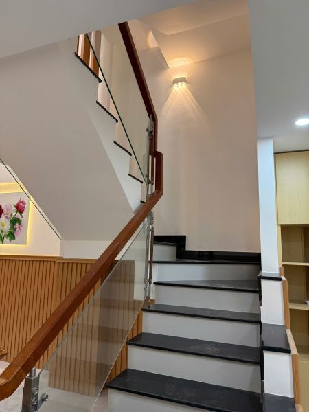 BÁN NHÀ ĐẸP - TRẦN XUÂN SOẠN, PHƯỜNG TÂN HƯNG, QUẬN 7.