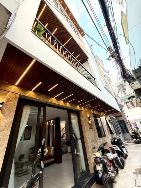  BÁN NHÀ ĐẸP 1 TRỆT 2 LẦU TRẦN XUÂN SOẠN,P TÂN HƯNG  QUẬN 7