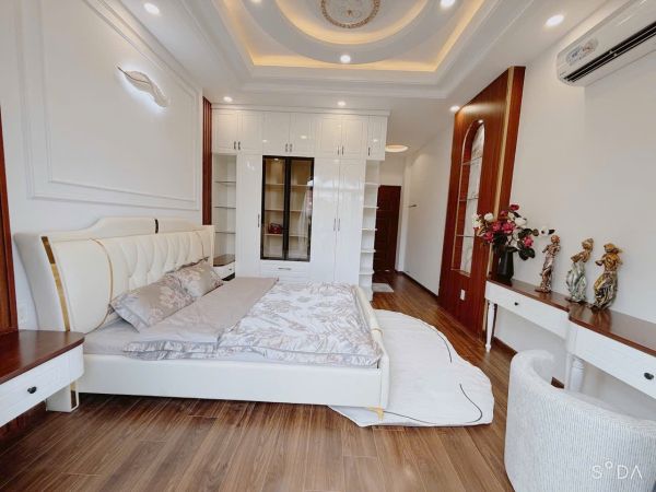 BÁN NHÀ ĐẸP 1 TRỆT 3 LẦU ĐƯỜNG 43, P. BÌNH THUẬN, Q.7