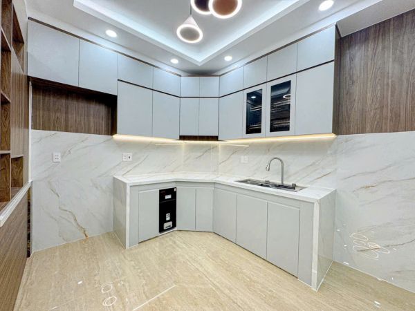 BÁN NHÀ 1 TRỆT 2 LẦU ĐƯỜNG TRẦN XUÂN SOẠN P TÂN HƯNG Q7'