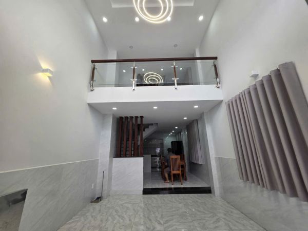 BÁN NHÀ 1 TRỆT 2 LẦU HOÀNG TRỌNG MẬU P TÂN HƯNG Q7