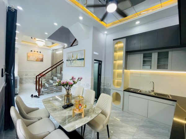 BÁN NHÀ 1 TRỆT 2 LẦU HUỲNH TẤN PHÁT TÂN THUẬN ĐÔNG Q7