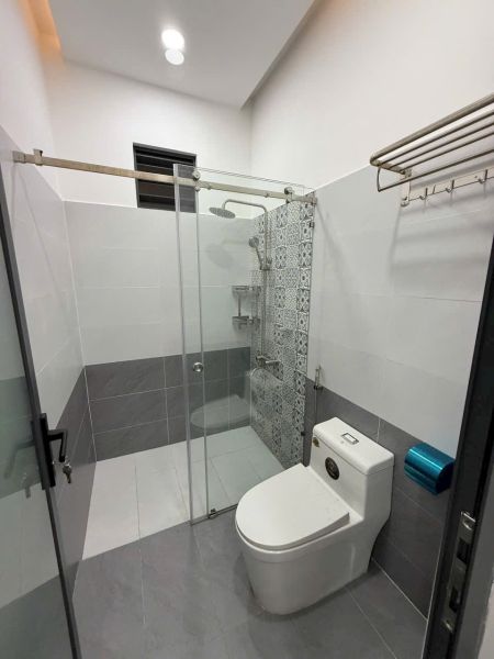 BÁN NHÀ CĂN GÓC 2 MẶT TIỀN ĐƯỜNG PHÚ THUẬN QUẬN 7