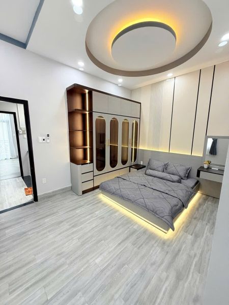 BÁN NHÀ CĂN GÓC 2 MẶT TIỀN ĐƯỜNG PHÚ THUẬN QUẬN 7