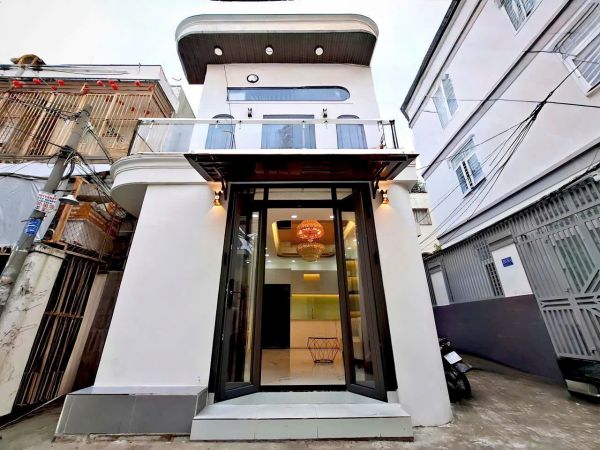 BÁN NHÀ 1 TRỆT 1 LẦU – HUỲNH TẤT PHÁT, QUẬN 7