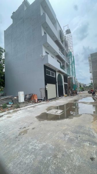 CHO THUÊ NHÀ NGUYÊN CĂN – MẶT TIỀN ĐƯỜNG SỐ P TÂN HƯNG 