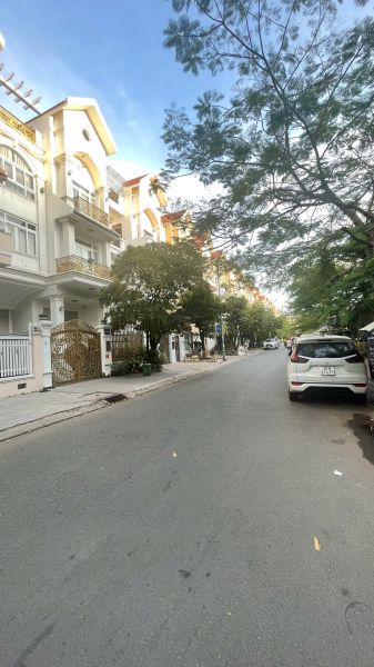CHO THUÊ NHÀ NGUYÊN CĂN – MẶT TIỀN ĐƯỜNG SỐ P TÂN HƯNG 