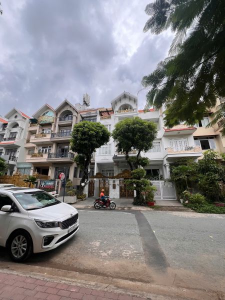 BÁN NHÀ KDC HIM LAM – P. TÂN HƯNG, QUẬN 7