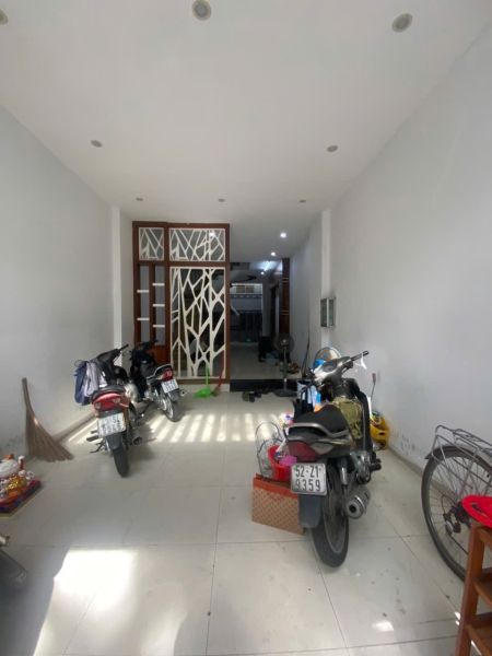 CHO THUÊ NHÀ 1 TRỆT 2 LẦU Đ NGUYỄN THỊ THẬP TÂN HƯNG Q7