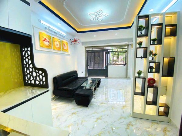 BÁN NHÀ 1 TRỆT 2 LẦU ĐƯỜNG HUỲNH TẤN PHÁT NHÀ BÈ