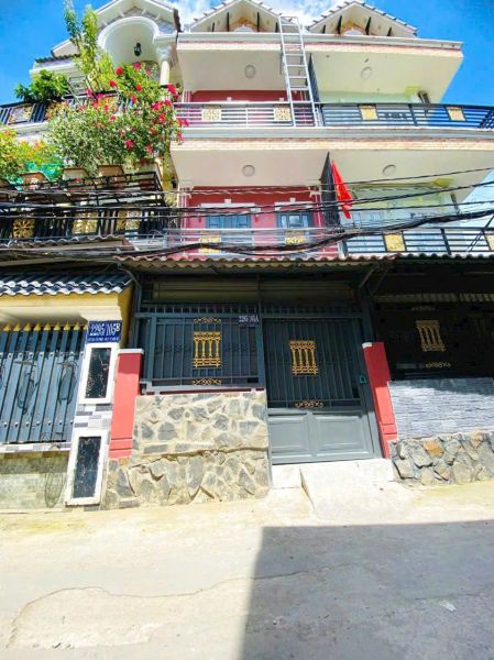 BÁN NHÀ 1 TRỆT 2 LẦU ĐƯỜNG HUỲNH TẤN PHÁT NHÀ BÈ